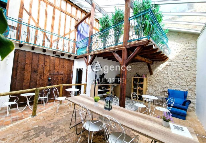 Villa a Orleans, Loiret, Orleans - € 490.000 | Ref: 199501 - foto 1