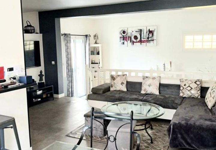 Bungalou a Bondy, Seine-Saint-Denis, Bondy - € 395.000 | Ref: 199153 - foto 1