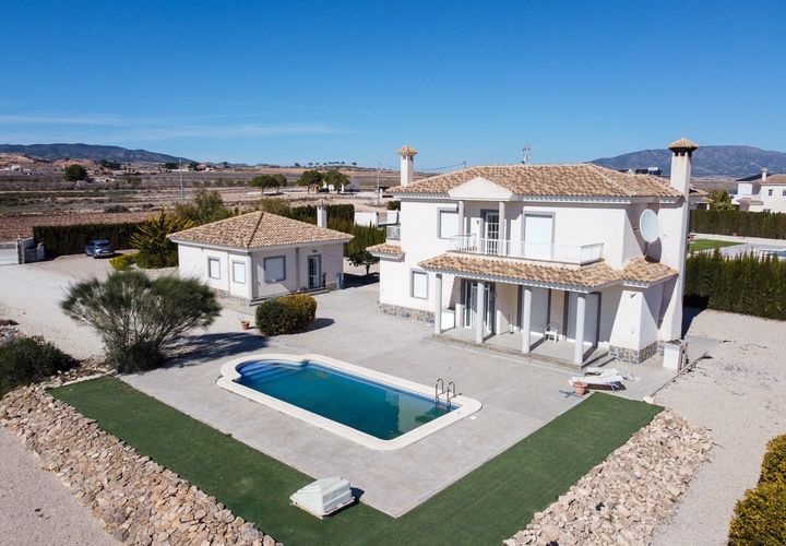 Villa a Pinoso, Alicante, Pinoso - € 465.000 | Ref: CF3302 - foto 1