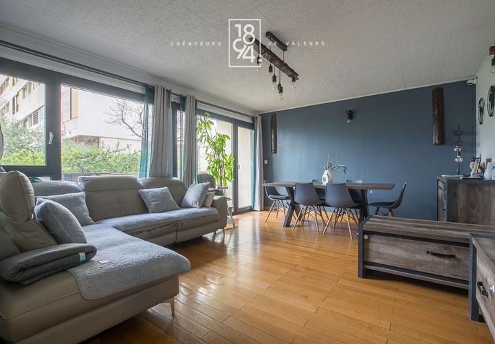 Lejlighed i Marseille, Bouches-du-Rhone, Marseille - € 125.000 | Ref: VE0F-31E-438 - foto 1