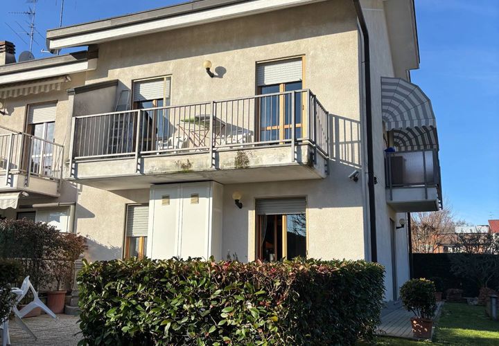 Villa a Vercelli, Vercelli, Vercelli - € 350.000 | Ref: 3981 - foto 1