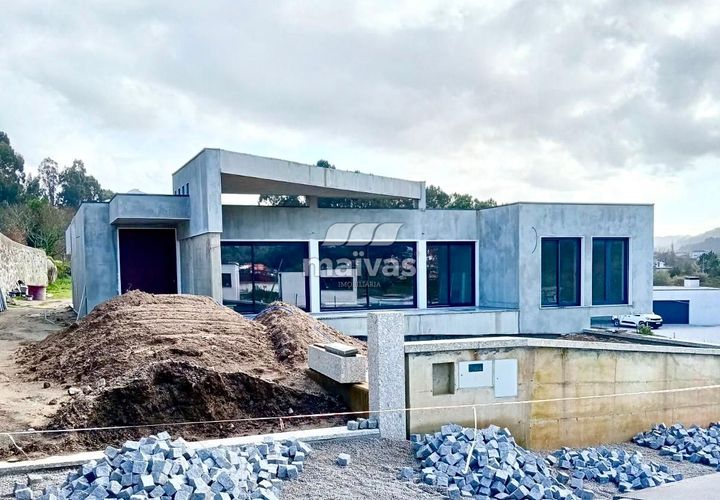 Villa i Arcos de Valdevez, Viana do Castelo, Arcos de Valdevez - € 640.000 | Ref: A053-4047 - foto 1