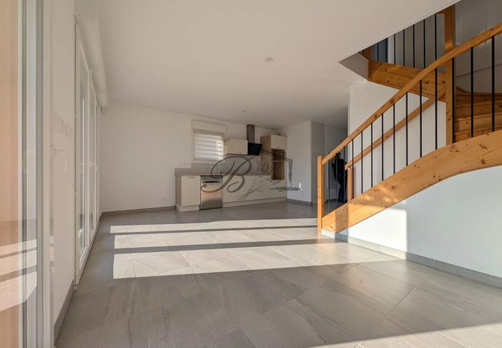 Villa a Pertuis, Vaucluse, Pertuis - € 325.500 | Ref: 3349 - foto 1