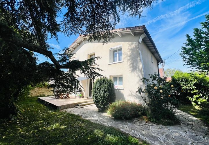 Villa a Chatellerault, Vienne, Chatellerault - € 189.000 | Ref: 340933325420 - foto 1