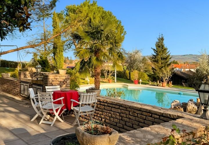 Villa a Couches, Saone-et-Loire, Couches - € 320.000 | Ref: 340932628364 - foto 1