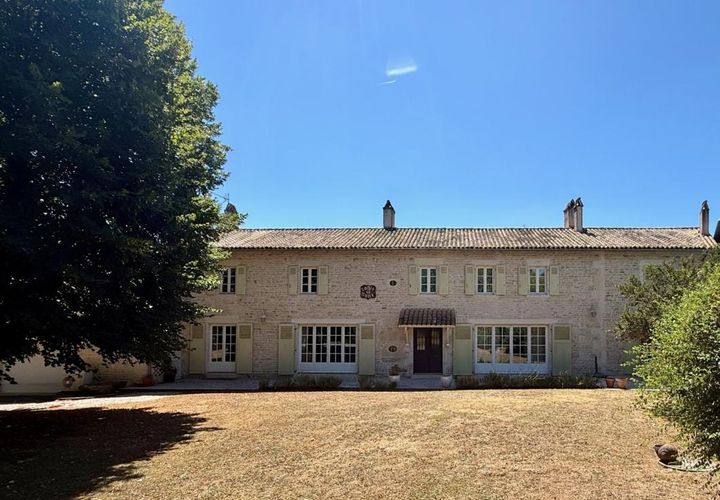 Villa a Perigne, Deux-Sevres, Perigne - € 450.000 | Ref: 653A82837C2546D4 - foto 1