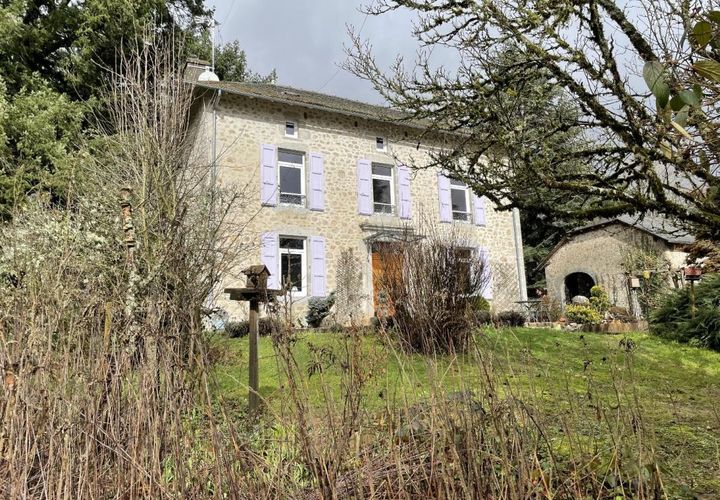Villa i Cayrols, Cantal, Cayrols - € 357 500 | Ref: 85B2A037F3CD4E00 - foto 1