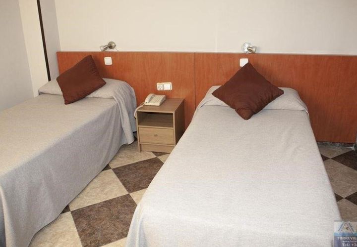 Erhvervsejendom i Torrevieja, Alicante, Torrevieja - € 1.600.000 | Ref: HJC11 - foto 1