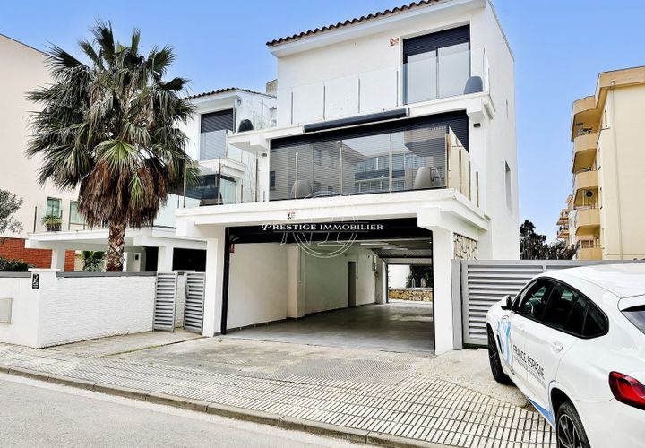 Villa a Roses, Gerona, Roses - € 590.000 | Ref: 6446/C-N1IMMOFRESP - foto 1