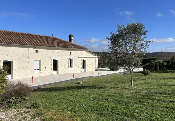 Villa a Brossac, Charente, Brossac - € 256.800 | Ref: BVI84672 - foto 1