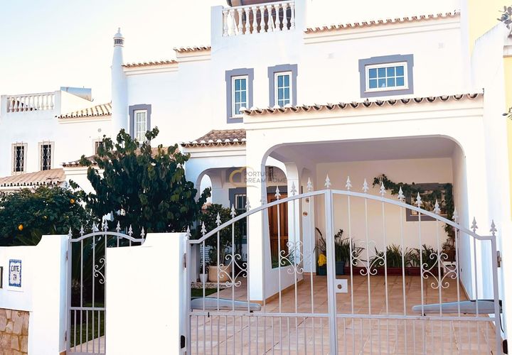 Villa i Albufeira, Faro, Albufeira - € 660.000 | Ref: AR121 - foto 1