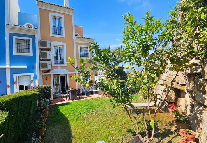 Rækkehus i La Duquesa, Malaga, La Duquesa - € 350.000 | Ref: SMSC4991683 - foto 1