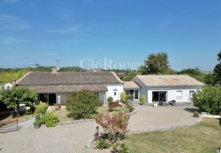 Villa a Duras, Lot-et-Garonne, Duras - € 399.000 | Ref: CTR022 - foto 1