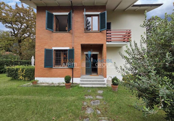 Villa a Massa, Massa and Carrara, Massa - € 980.000 | Ref: 3618 - foto 1