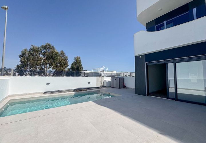 Byhus i Cabo Roig, Alicante, Cabo Roig - € 350.000 | Ref: LUX0356M-D1 - foto 1