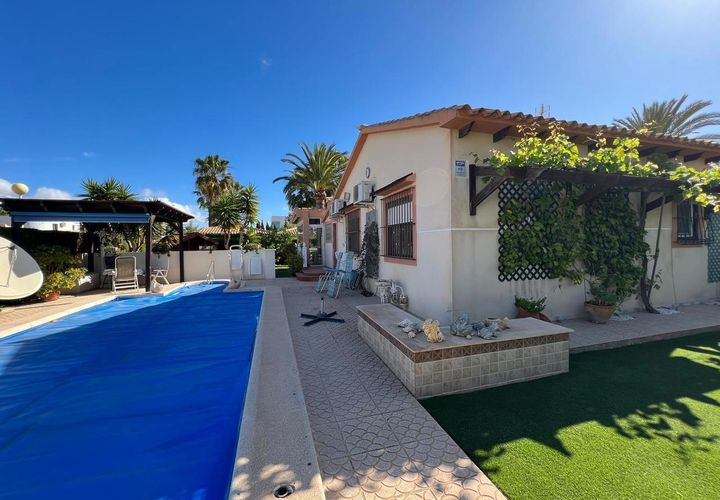 Villa i Cabo Roig, Alicante, Cabo Roig - € 790.000 | Ref: C-85335 - foto 1