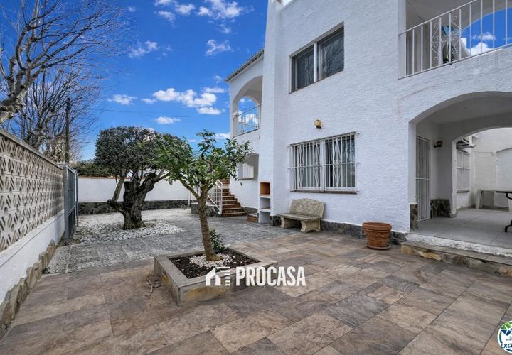 Villa i Empuriabrava, Gerona, Empuriabrava - € 369.000 | Ref: 4172 - foto 1