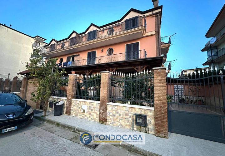 Villa a Orta di Atella, Caserta, Orta di Atella - € 340.000 | Ref: via Michelangelo Buonarroti - foto 1