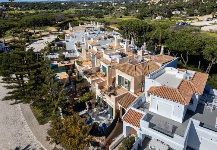 Byhus i Almancil, Faro, Almancil - € 1.150.000 | Ref: TGA_48 - foto 1
