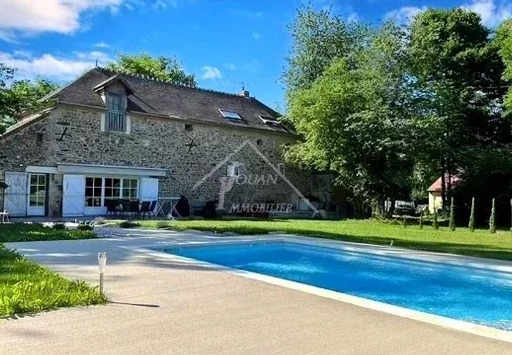 Villa a Vichy, Allier, Vichy - € 395.000 | Ref: G1100bb - foto 1