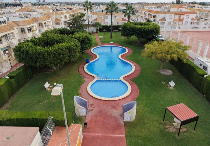 Bungalou a Torrevieja, Alicante, Torrevieja - € 150.000 | Ref: MLSC7561189 - foto 1
