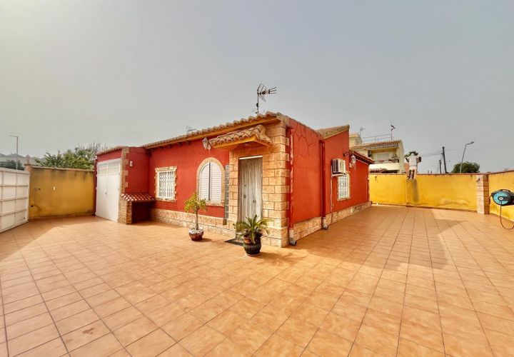 Villa a Torrevieja, Alicante, Torrevieja - € 250.000 | Ref: MCO-65307 - foto 1