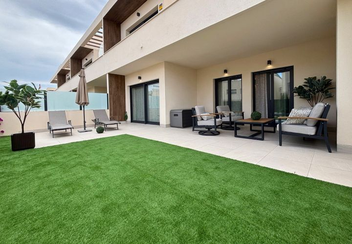 Leilighet i Torrevieja, Alicante, Torrevieja - € 349 000 | Ref: HE27616 - foto 1