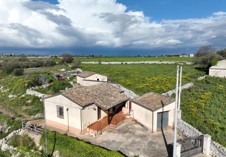 Villa i Modica, Ragusa, Modica - € 150.000 | Ref: V 176 - foto 1