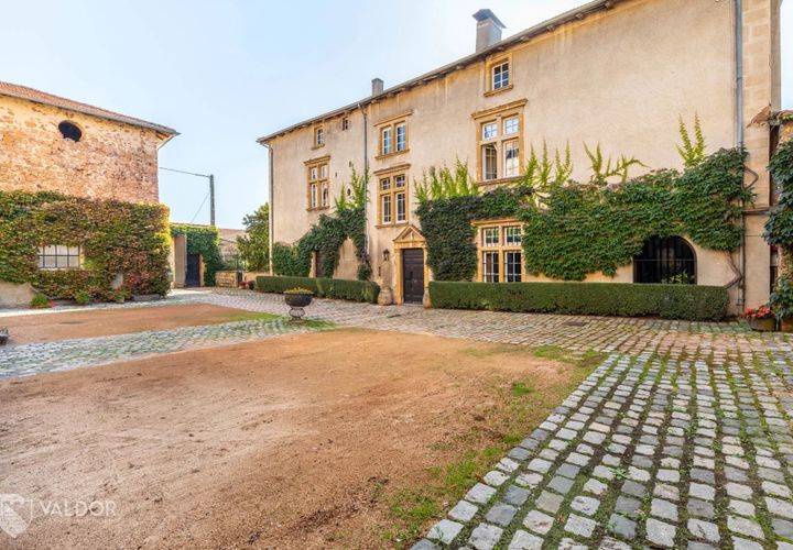 Villa i Amplepuis, Rhone, Amplepuis - € 750.000 | Ref: HH-14727946 - foto 1