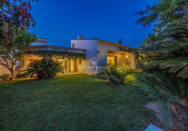 Villa a Albufeira, Faro, Albufeira - € 1.950.000 | Ref: CN10447 - foto 1