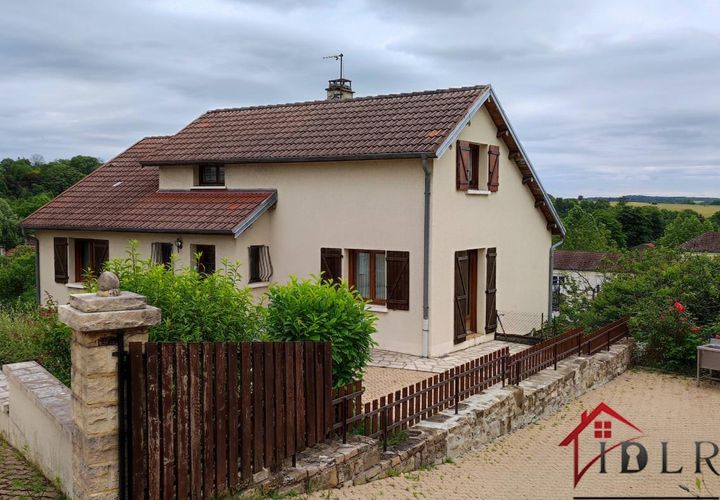 Villa i Bourbonne-les-Bains, Haute-Marne, Bourbonne-les-Bains - € 148.000 | Ref: 62_812 - foto 1