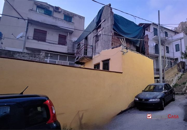 Villa i Messina, Messina, Messina - € 26.000 | Ref: VS803 - foto 1