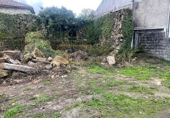 Ruinere i Moncao, Viana do Castelo, Moncao - € 25.000 | Ref: REF622 - foto 1