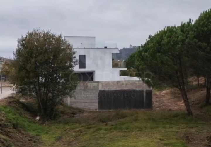 Helårsgrund i Darque, Viana do Castelo, Darque - € 65.000 | Ref: UNU-F3-72-29 - foto 1