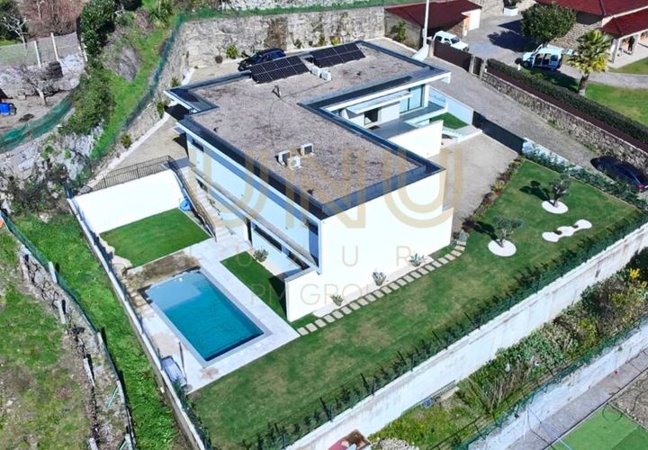 Villa i Alvite e Passos, Braga, Alvite e Passos - € 575 000 | Ref: UNU.I.0061.24667 - foto 1