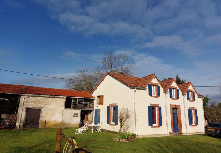 Villa a Madiran, Hautes-Pyrenees, Madiran - € 179.000 | Ref: es5554980 - foto 1