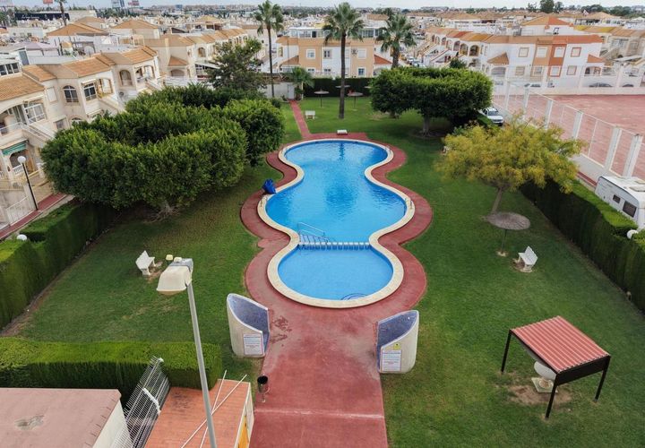 Bungalow i Torrevieja, Alicante, Torrevieja - € 150.000 | Ref: 769138 - foto 1