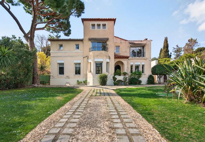 Villa i Marseille, Bouches-du-Rhone, Marseille - € 2.750.000 | Ref: HH-16098737 - foto 1