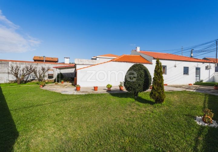 Villa i Espinho, Aveiro, Espinho - € 329.000 | Ref: ZMPT586041 - foto 1