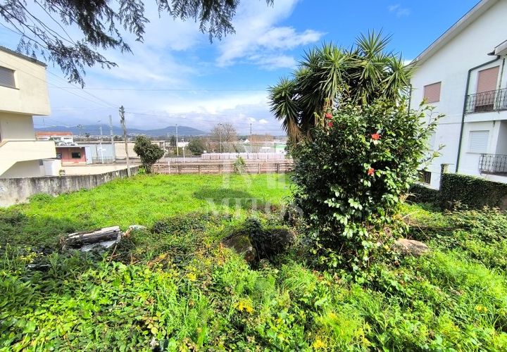 Helårsgrund i Darque, Viana do Castelo, Darque - € 65.000 | Ref: D418 - foto 1