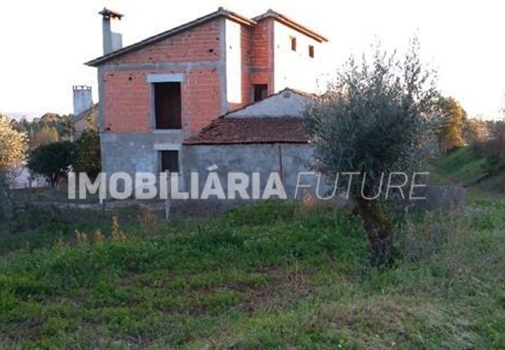Villa a Alvaiazere, Leiria, Alvaiazere - € 52.500 | Ref: 02026322 - foto 1