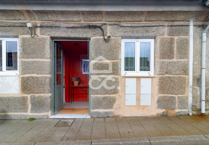 Villa i Guimaraes, Braga, Guimaraes - € 298.000 | Ref: 336/M/01993 - foto 1