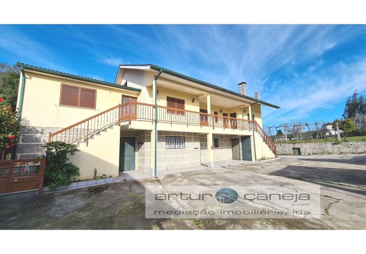 Villa i Arcos de Valdevez, Viana do Castelo, Arcos de Valdevez - € 344.000 | Ref: 7047 - foto 1