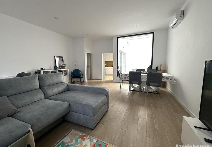 Rækkehus i Ponta Delgada, Sao Miguel, Ponta Delgada - € 439.900 | Ref: 1390 - foto 1