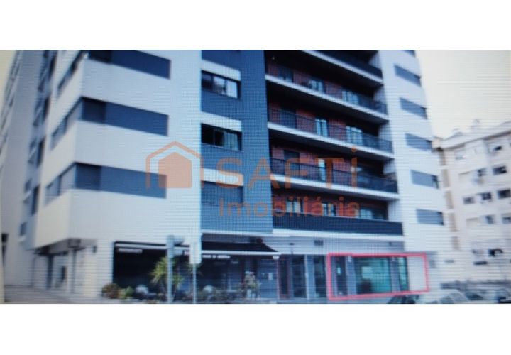 Erhvervsejendom i Odivelas, Lisbon, Odivelas - € 500.000 | Ref: SAFTI:007775 - foto 1