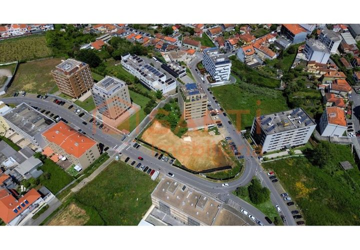 Lejlighed i Oliveira do Douro, Porto, Oliveira do Douro - € 336.000 | Ref: SAFTI:007813 - foto 1