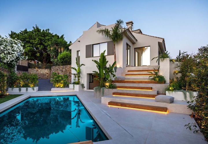 Villa en Marbella, Malaga, Marbella - € 4.695.000 | Ref: SMSMLUX0769 - photo 1