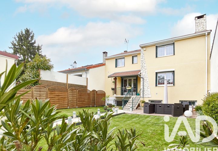 Villa a Rueil-Malmaison, Hauts-de-Seine, Rueil-Malmaison - € 1.060.000 | Ref: 71664 - foto 1