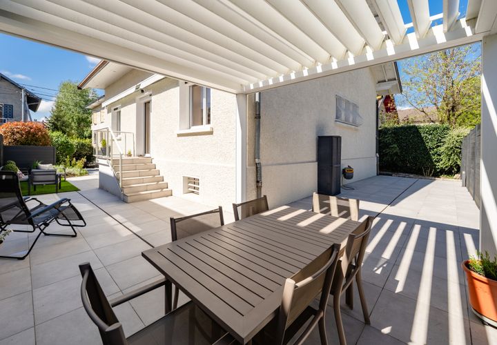Villa a Annecy, Haute-Savoie, Annecy - € 1.190.000 | Ref: HH-16099968 - foto 1