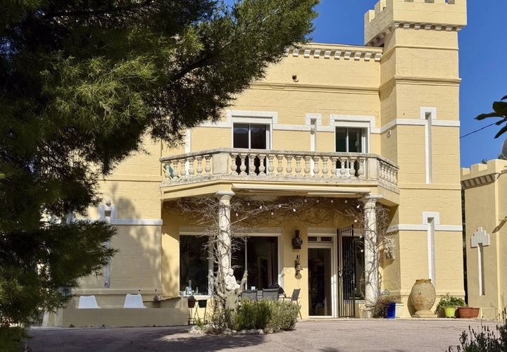 Villa a Marseille, Bouches-du-Rhone, Marseille - € 2.480.000 | Ref: HH-16100639 - foto 1